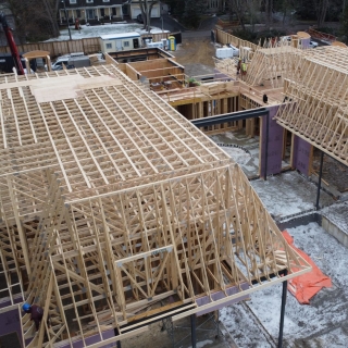 5 Major Applications Of Hip Roof Trusses 